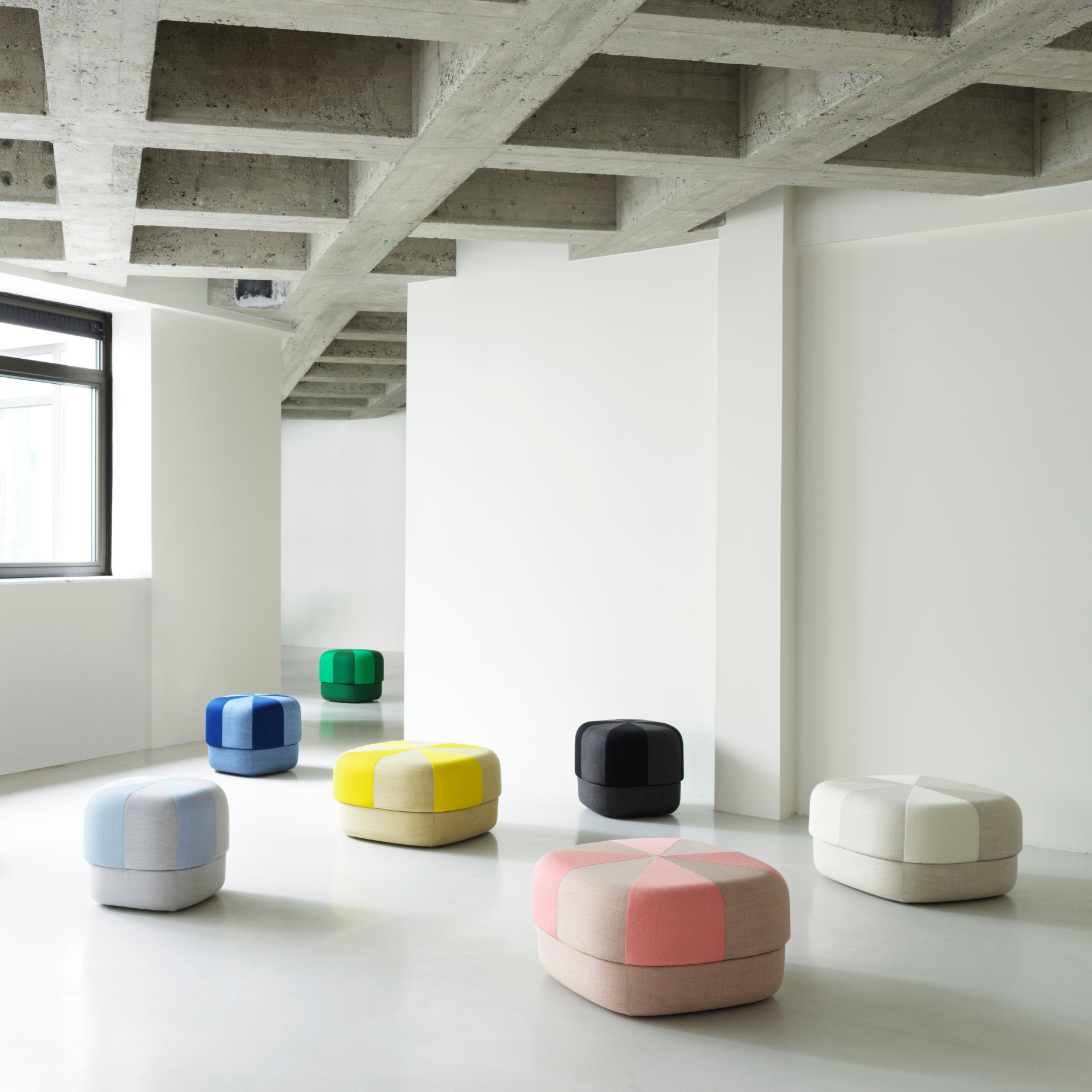 Circus Pouf Duo